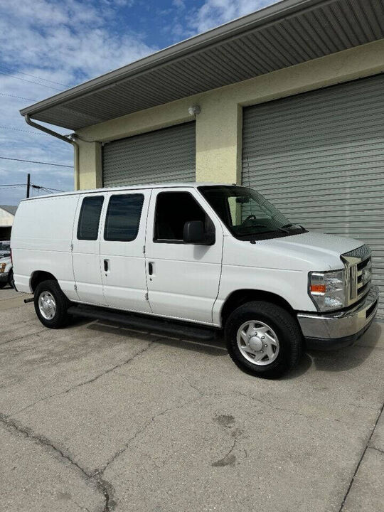 2014 FORD E-250