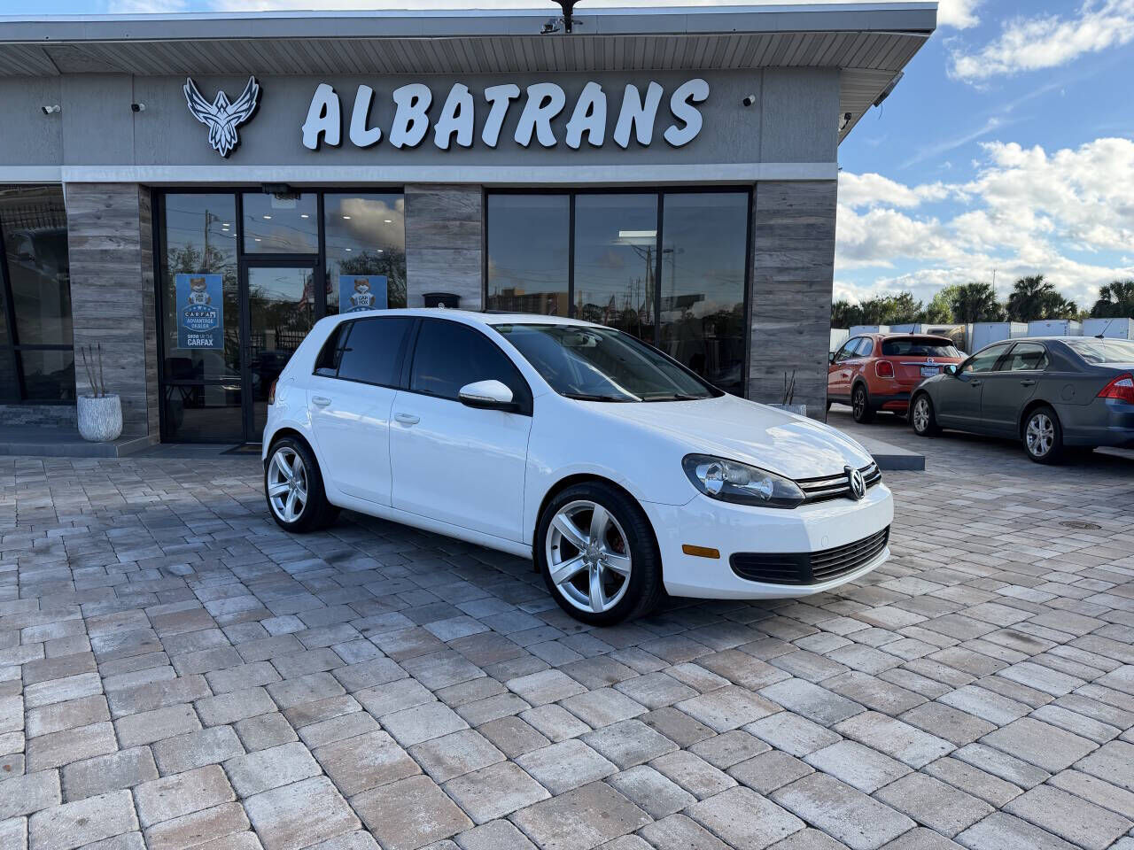 2010 VOLKSWAGEN Golf