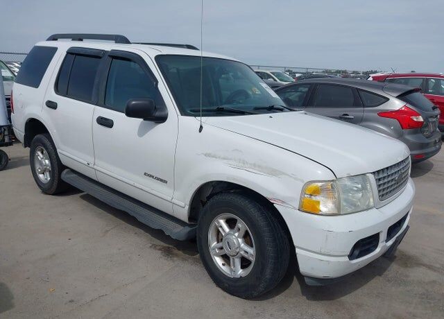 2005 FORD Explorer