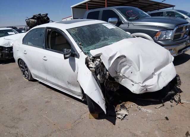 2011 VOLKSWAGEN Jetta