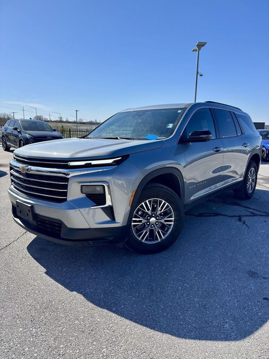 2024 CHEVROLET Traverse
