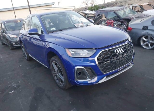 2021 AUDI Q5 e