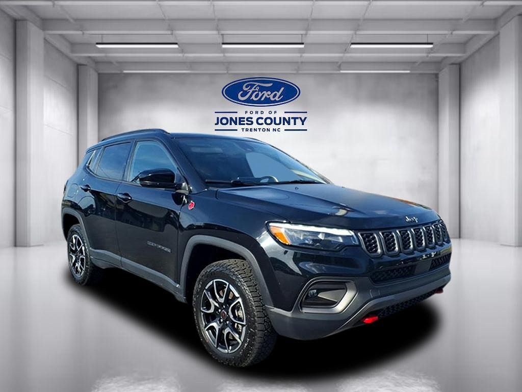 2025 JEEP Compass