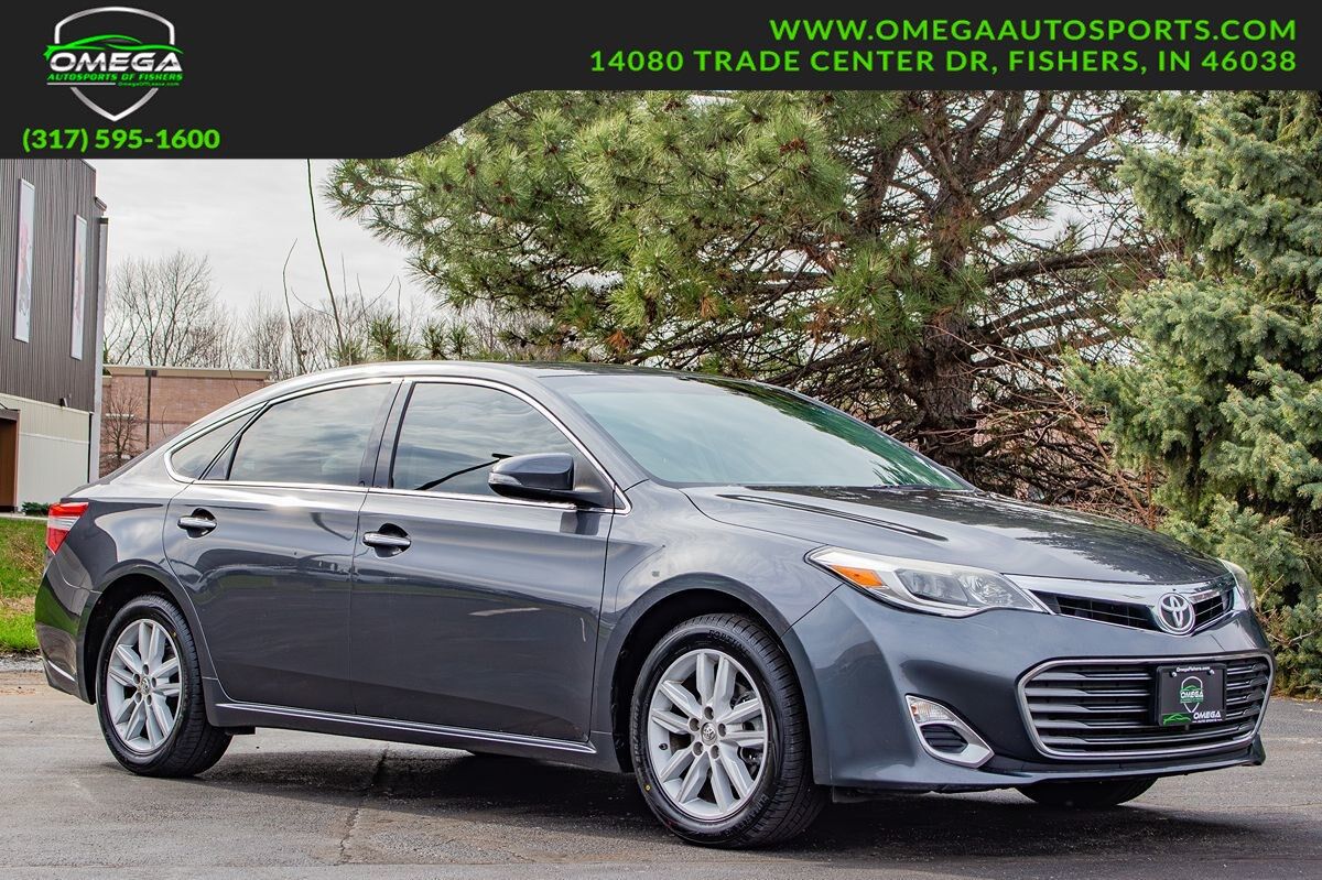 2013 TOYOTA Avalon