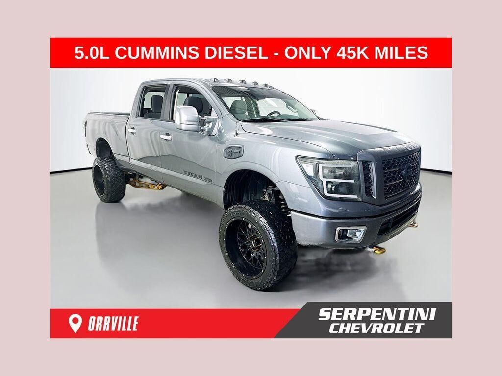 2017 NISSAN Titan