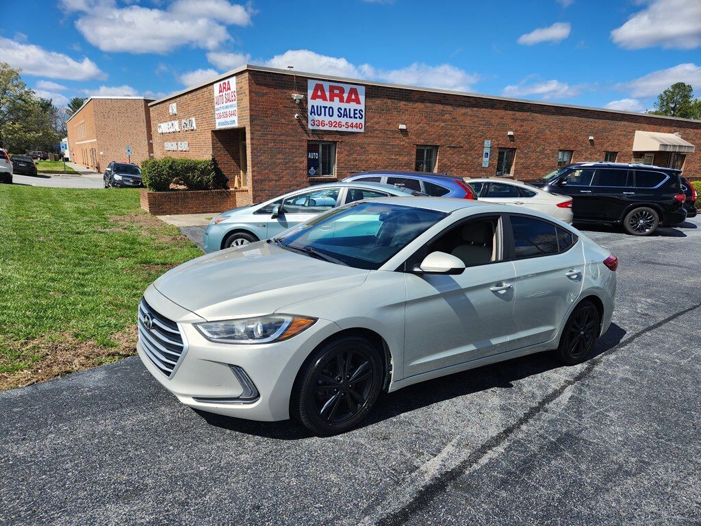 2017 HYUNDAI Elantra