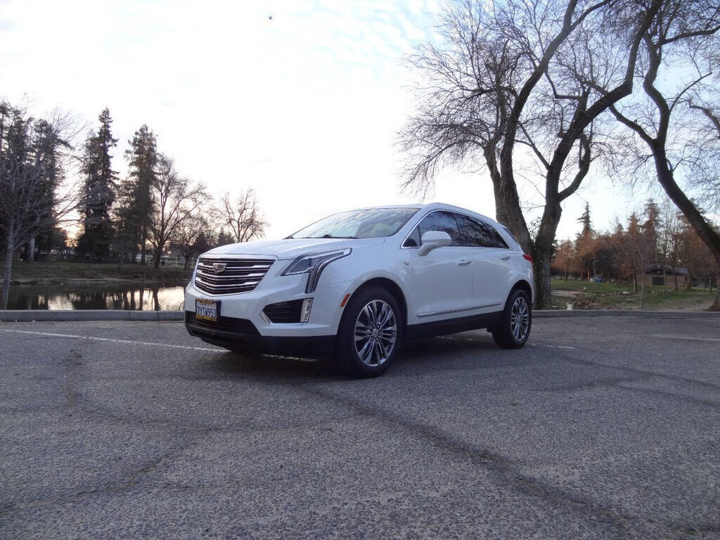 2017 CADILLAC XT5