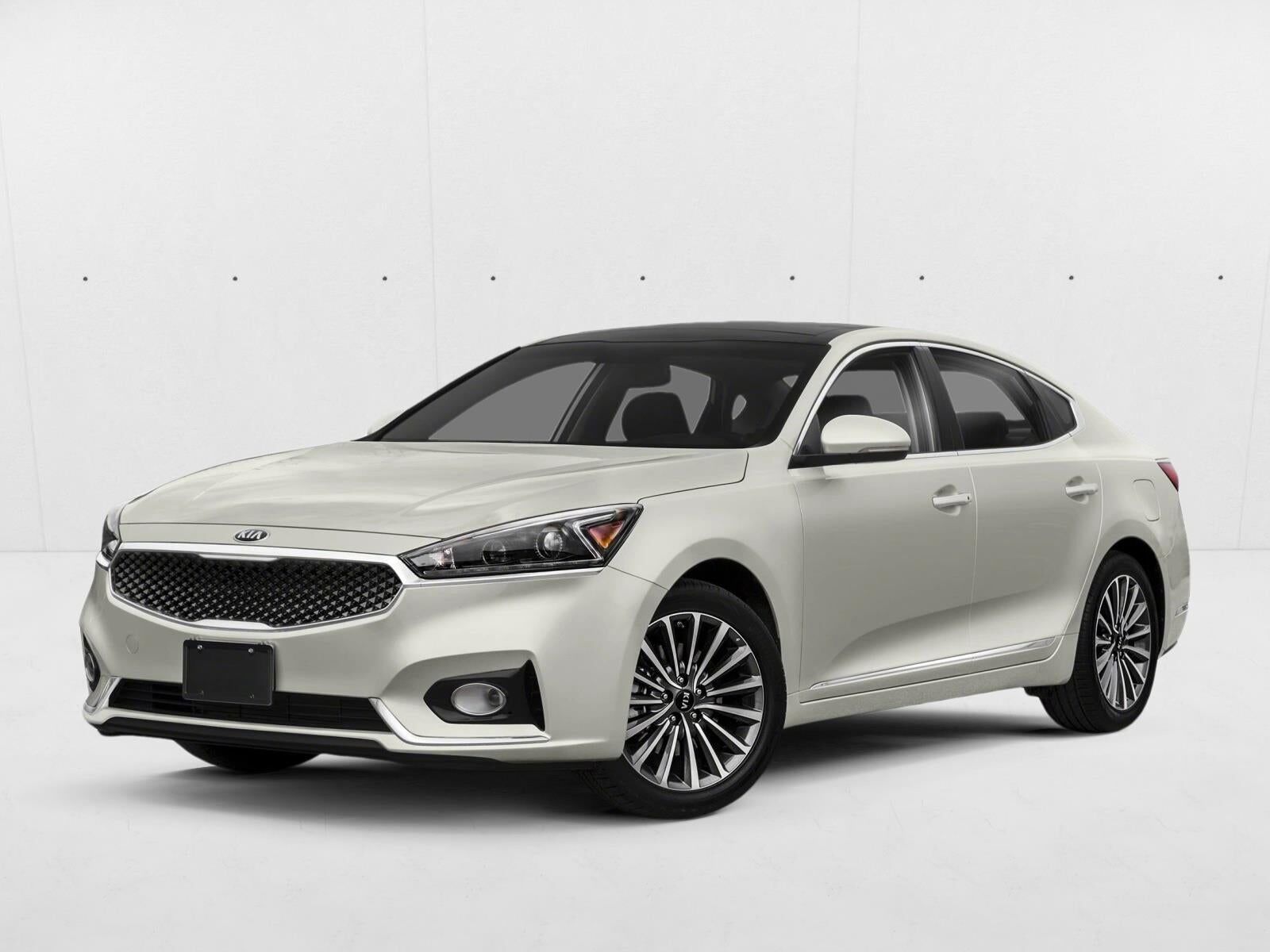 2019 KIA Cadenza