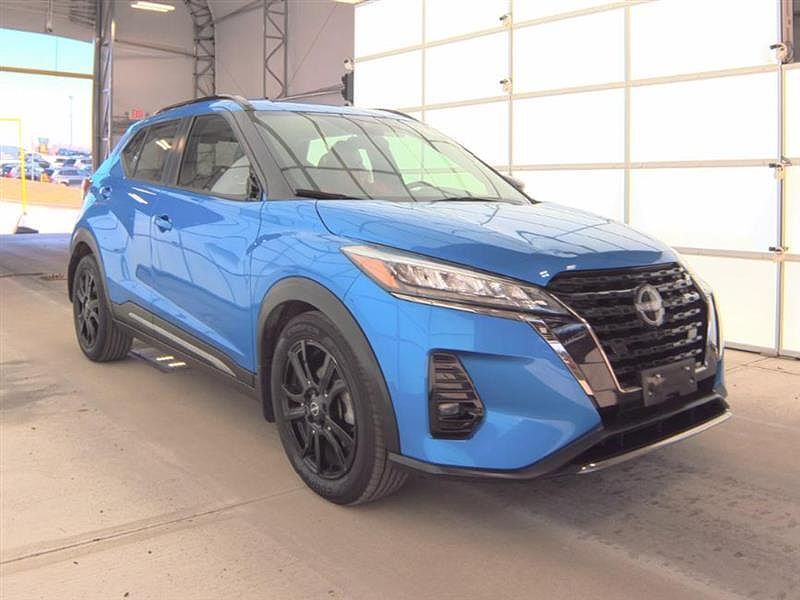 2024 NISSAN Kicks