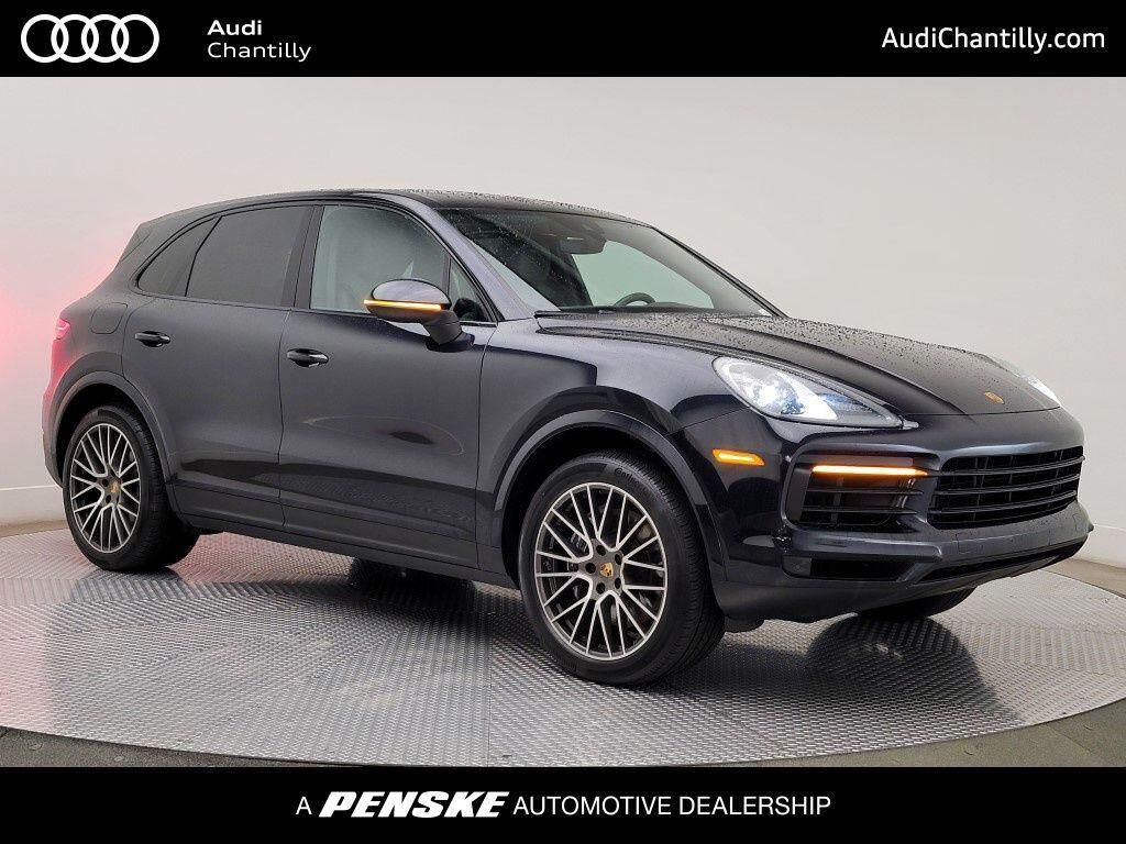 2022 PORSCHE Cayenne