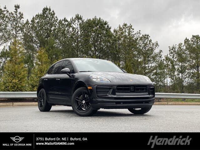 2023 PORSCHE Macan