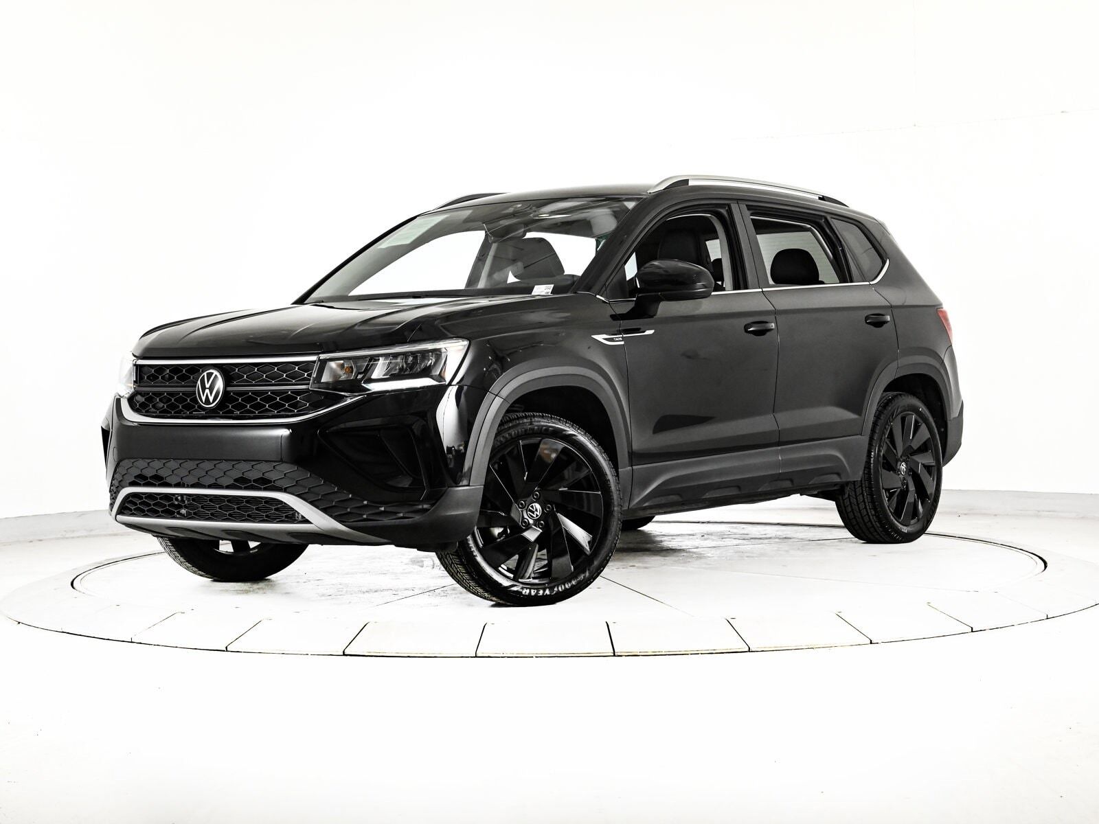 2024 VOLKSWAGEN Taos 4Motion
