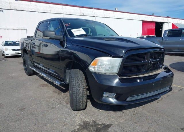 2012 DODGE Ram