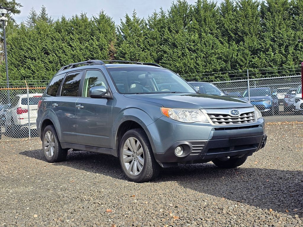 2013 SUBARU Forester