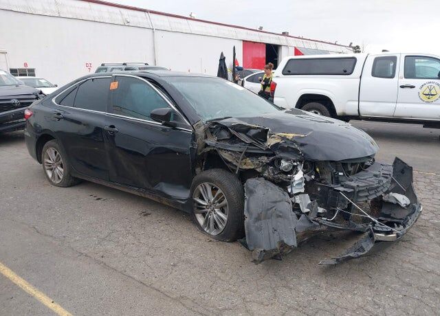 2017 TOYOTA Camry
