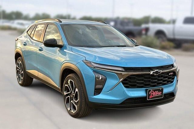 2026 CHEVROLET Trax