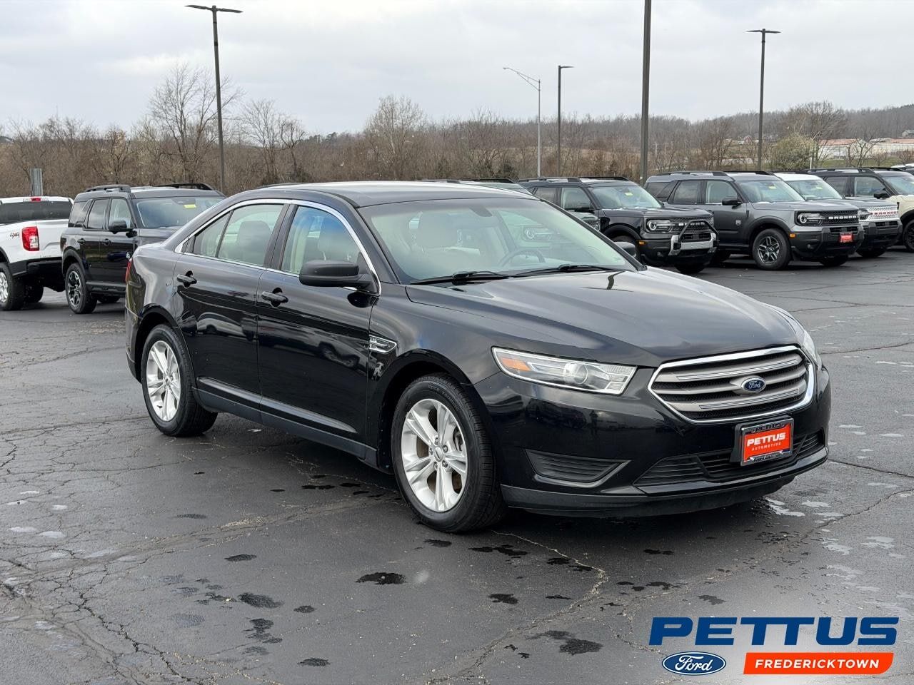 2016 FORD Taurus