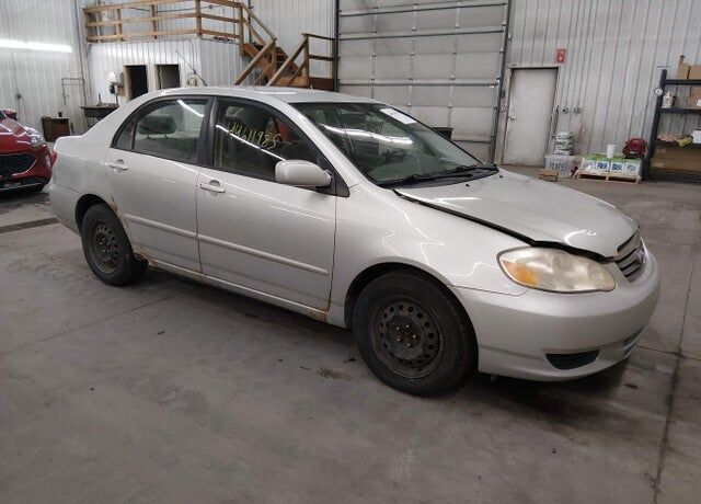 2004 TOYOTA Corolla