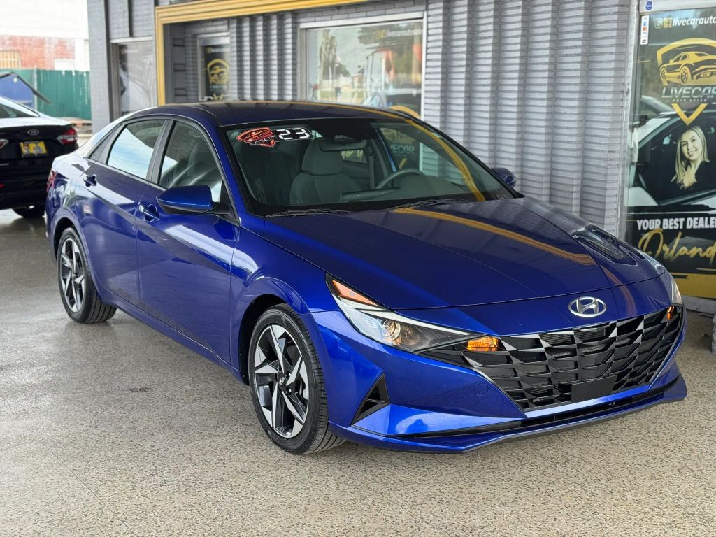 2023 HYUNDAI Elantra