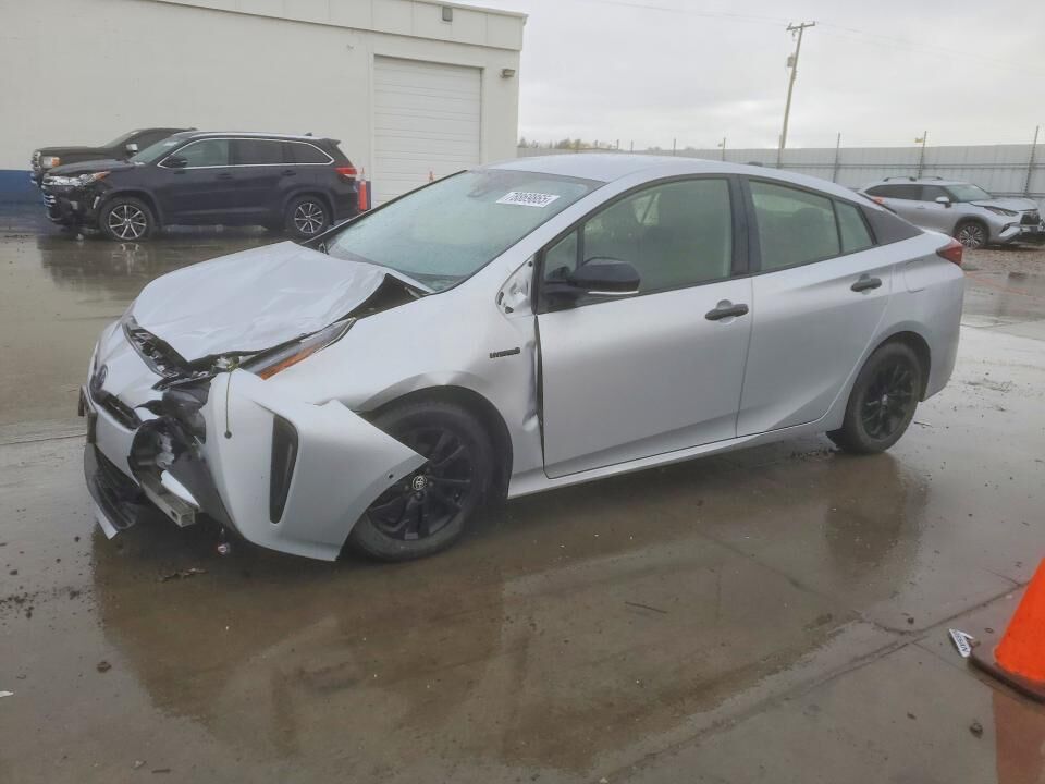 2022 TOYOTA PRIUS