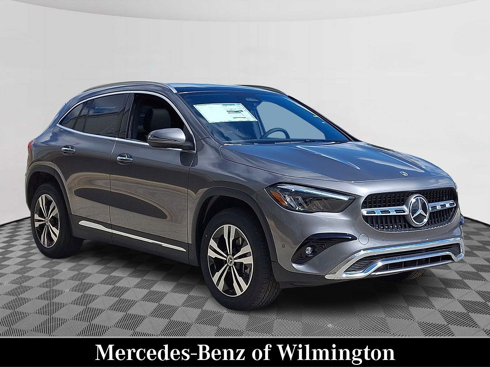 2026 MERCEDES-BENZ GLA-Class