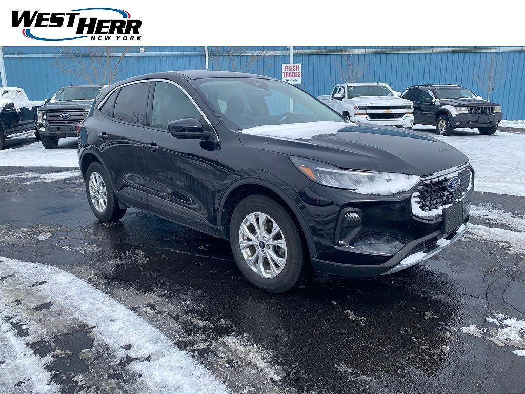 2023 FORD Escape