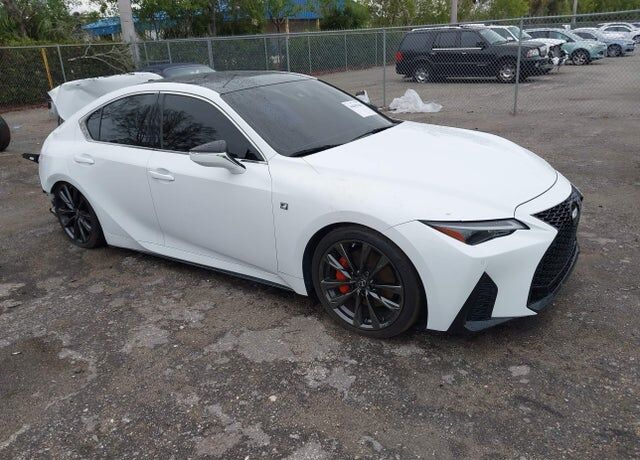 2021 LEXUS IS