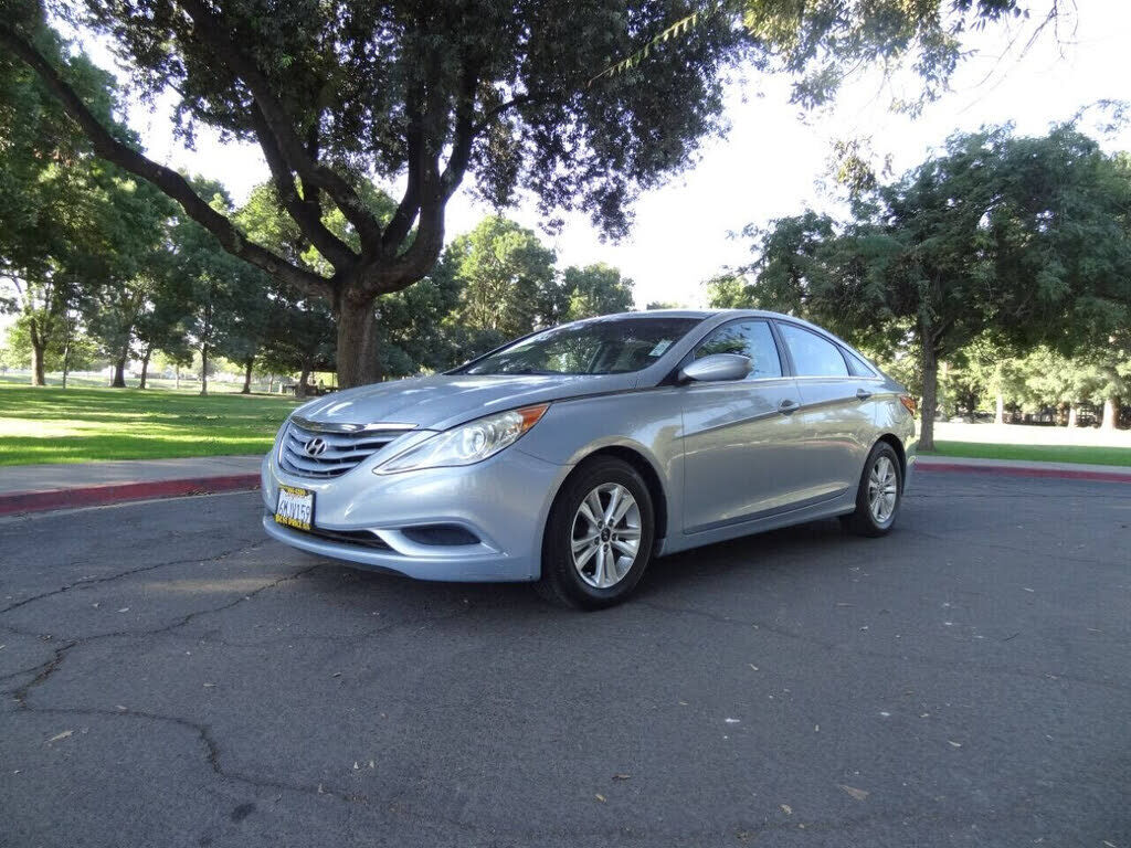 2011 HYUNDAI Sonata