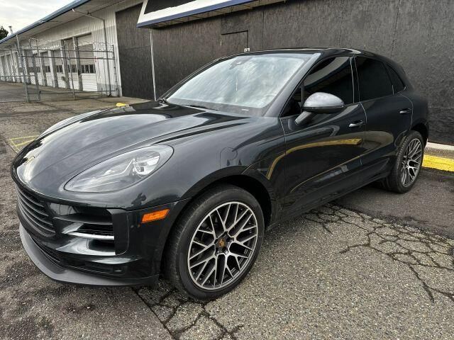 2019 PORSCHE Macan