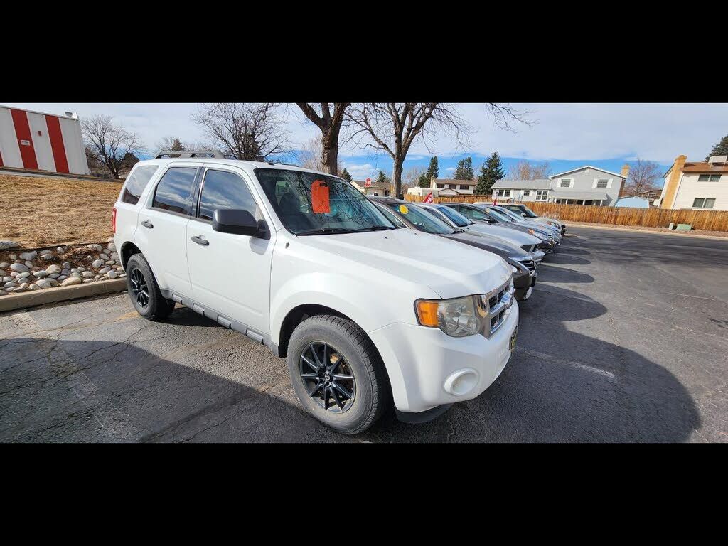 2011 FORD Escape