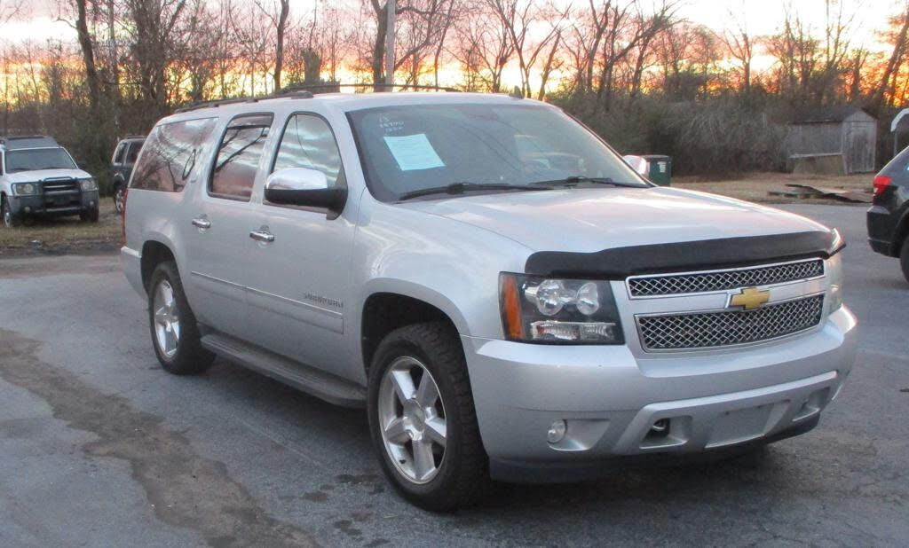 2013 CHEVROLET Suburban