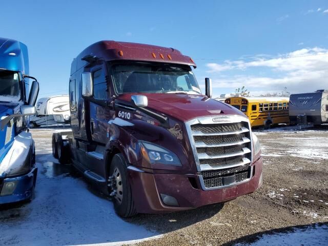 2020 FREIGHTLINER Cascadia