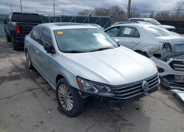 2017 VOLKSWAGEN Passat