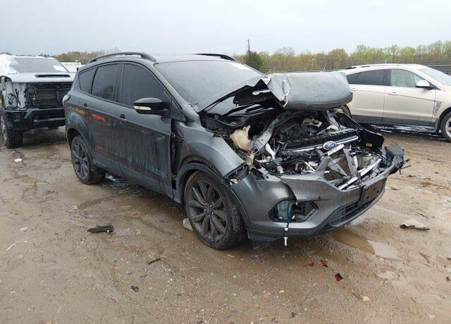 2017 FORD Escape