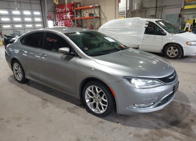 2016 CHRYSLER 200