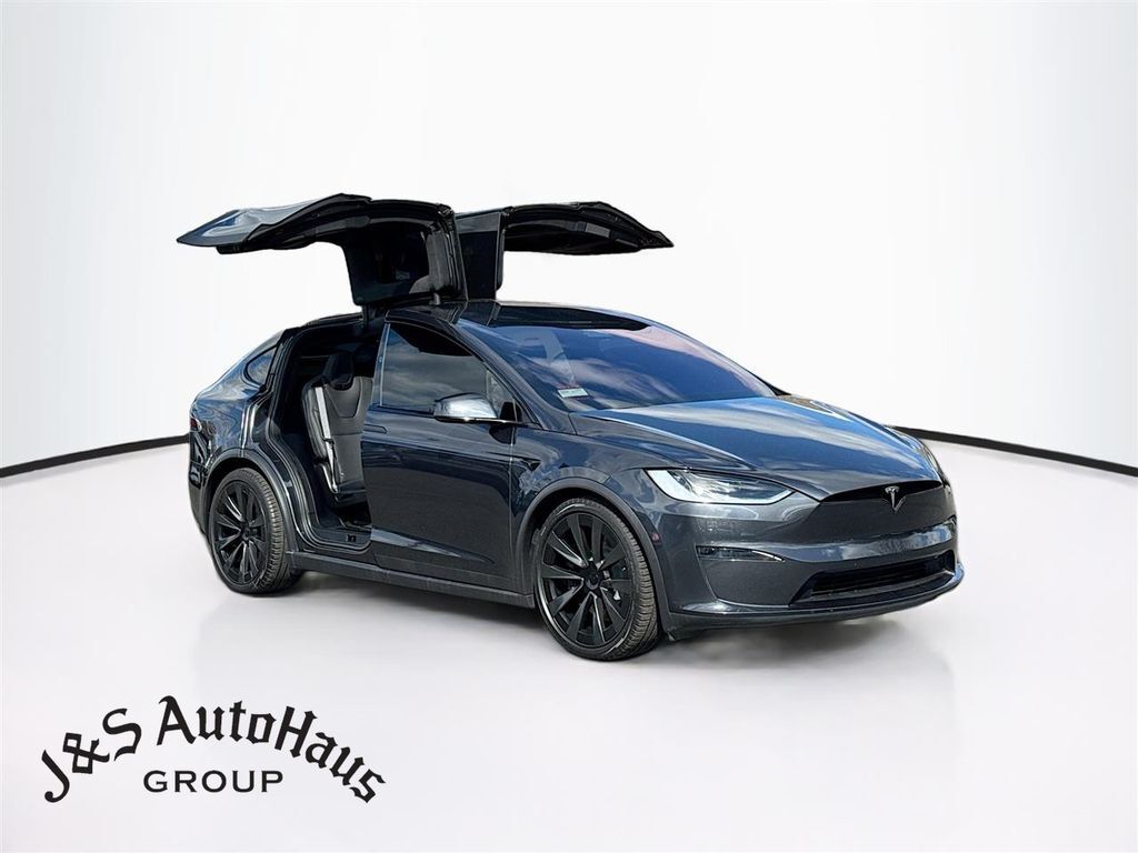 2024 TESLA Model X