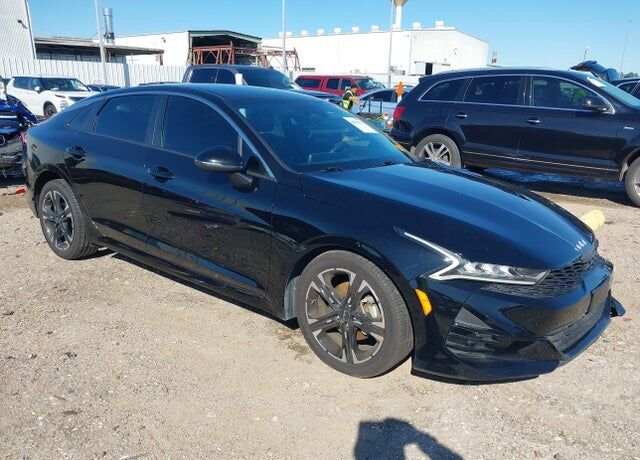 2022 KIA K5