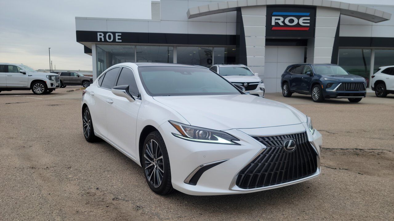 2022 LEXUS ES