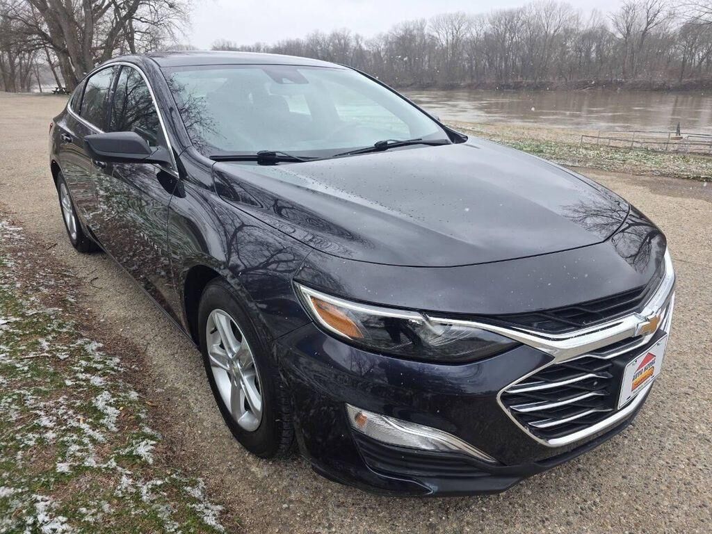 2023 CHEVROLET Malibu