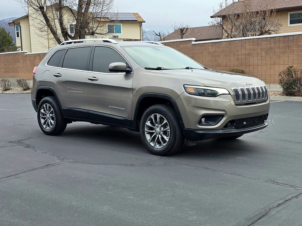 2019 JEEP Cherokee