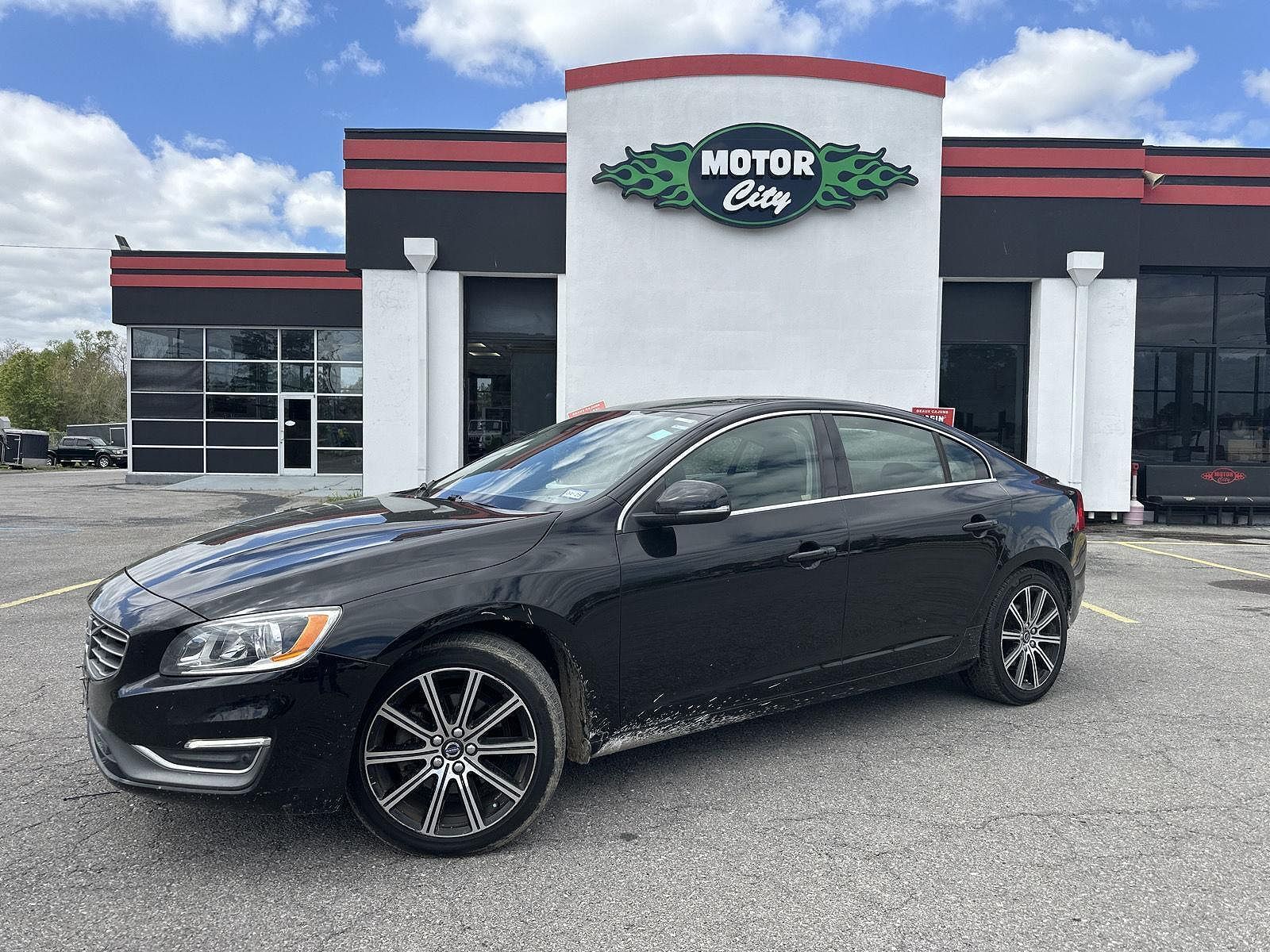 2018 VOLVO S60