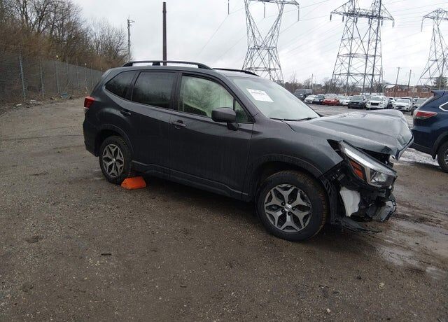 2020 SUBARU Forester