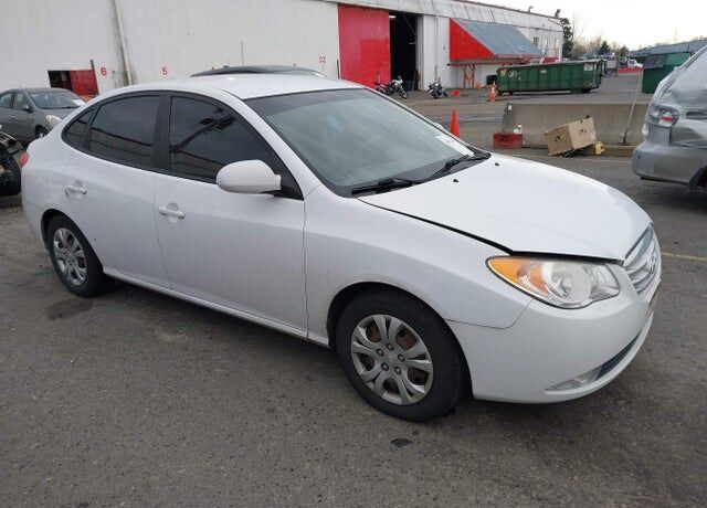 2010 HYUNDAI Elantra