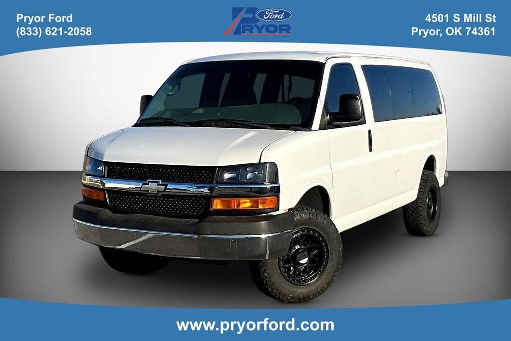2013 CHEVROLET Express
