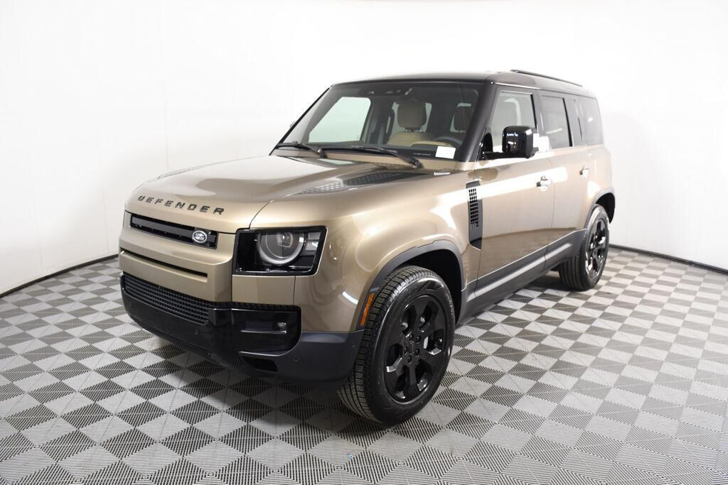 2026 LAND ROVER Defender