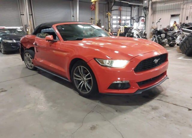2015 FORD Mustang