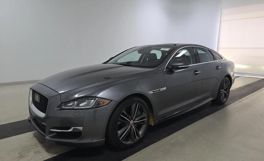 2019 JAGUAR XJ