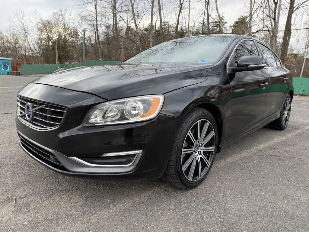 2017 VOLVO S60