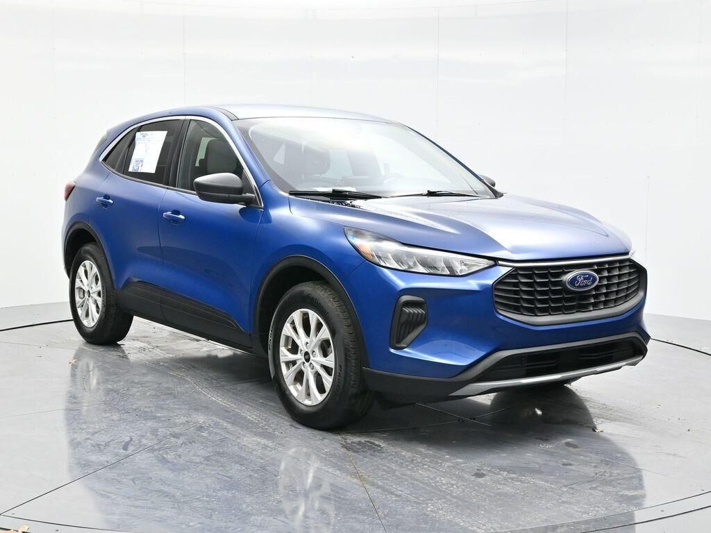 2023 FORD Escape