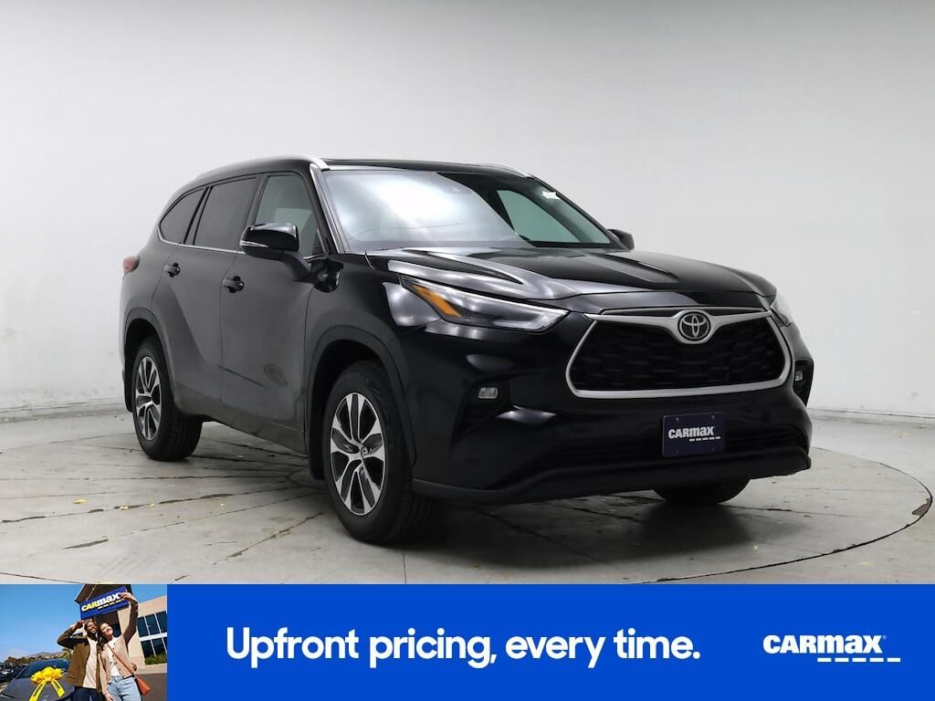2022 TOYOTA Highlander